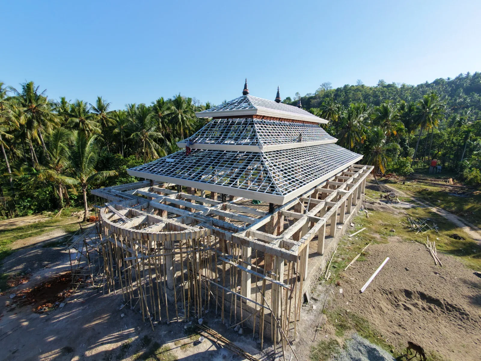 Pemasangan Kerangka Atap